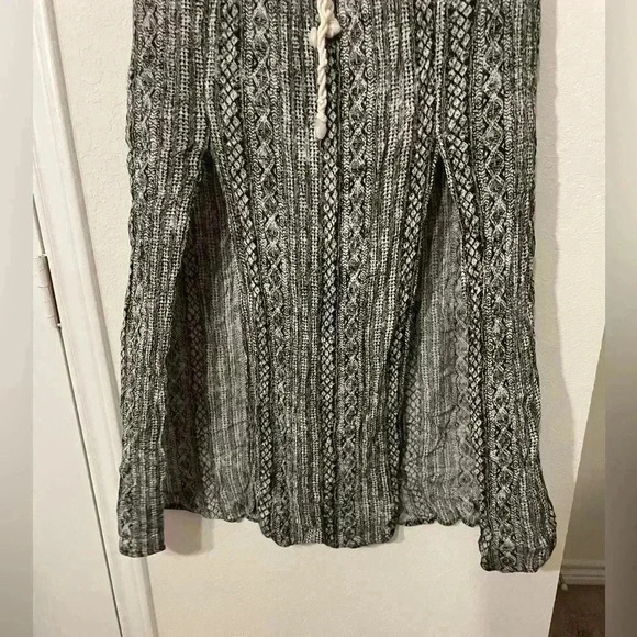 Mossimo Womens Patterned Maxi Skirt Black Size Medium M Front Slit Elastic Waist - Picture 3 of 7